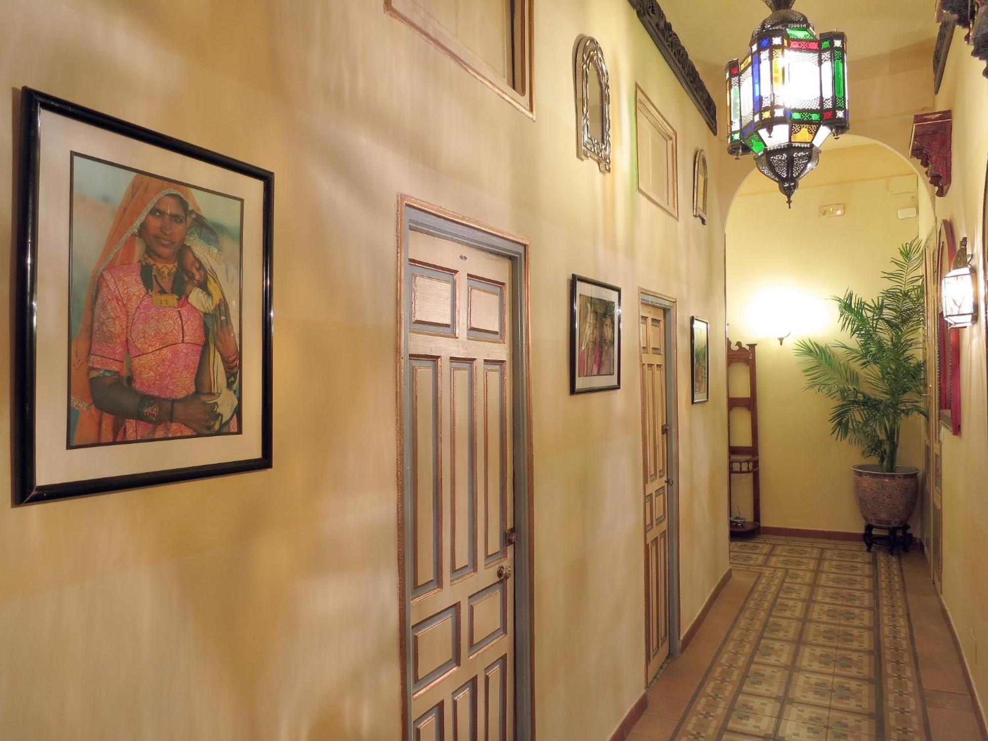 Hostal Horizonte Madrid "Check-In On-Line Recepcion 14H-23H" — Fotos 3